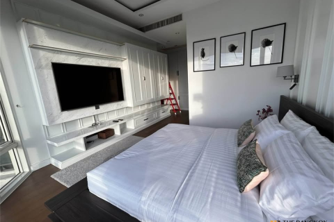 Condo in Bangkok, Thailand, 2 bedrooms № 202371 - photo 4