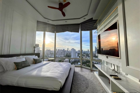 Condo in Bangkok, Thailand, 2 bedrooms № 202371 - photo 8
