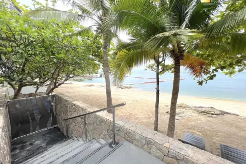 Condo in Pattaya, Thailand, 3 bedrooms № 210398 - photo 1