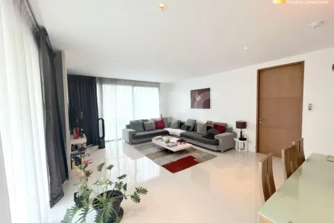 Condo in Pattaya, Thailand, 3 bedrooms № 210398 - photo 3