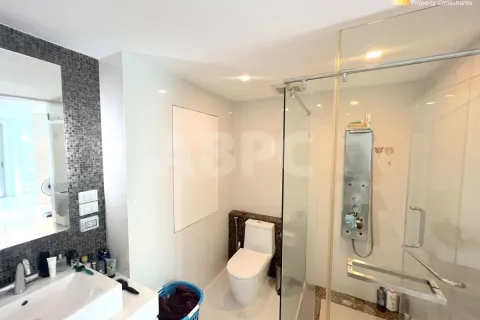 Condo in Pattaya, Thailand, 3 bedrooms № 210398 - photo 16