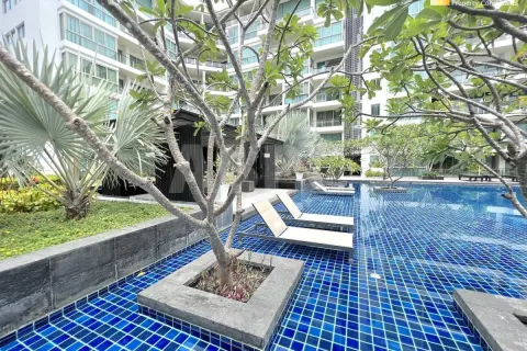 Condo in Pattaya, Thailand, 3 bedrooms № 210398 - photo 2