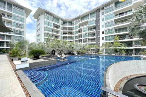 Condo in Pattaya, Thailand, 3 bedrooms № 210398 - photo 10