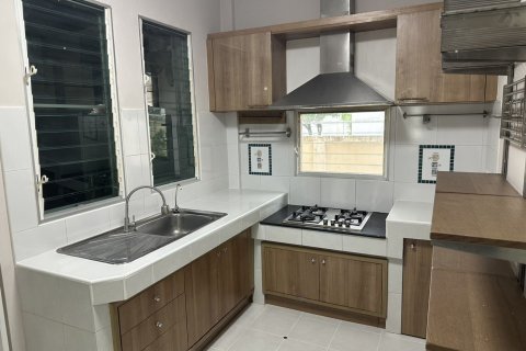 House in Phasi Charoen, Bangkok, Thailand 3 bedrooms № 156478 - photo 4