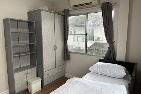 House in Phasi Charoen, Bangkok, Thailand 3 bedrooms № 156478 - photo 13