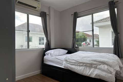 House in Phasi Charoen, Bangkok, Thailand 3 bedrooms № 156478 - photo 9