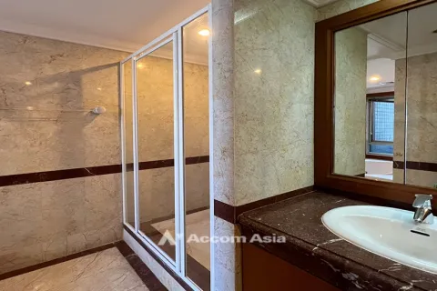 Condominio de 4 dormitorios en Pathum Wan, Bangkok, Tailandia № 214390 - foto 18