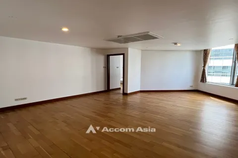 Condominio de 4 dormitorios en Pathum Wan, Bangkok, Tailandia № 214390 - foto 16
