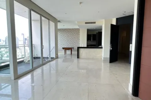 Condominio de 2 dormitorios en Bang Rak, Bangkok, Tailandia № 214394 - foto 3