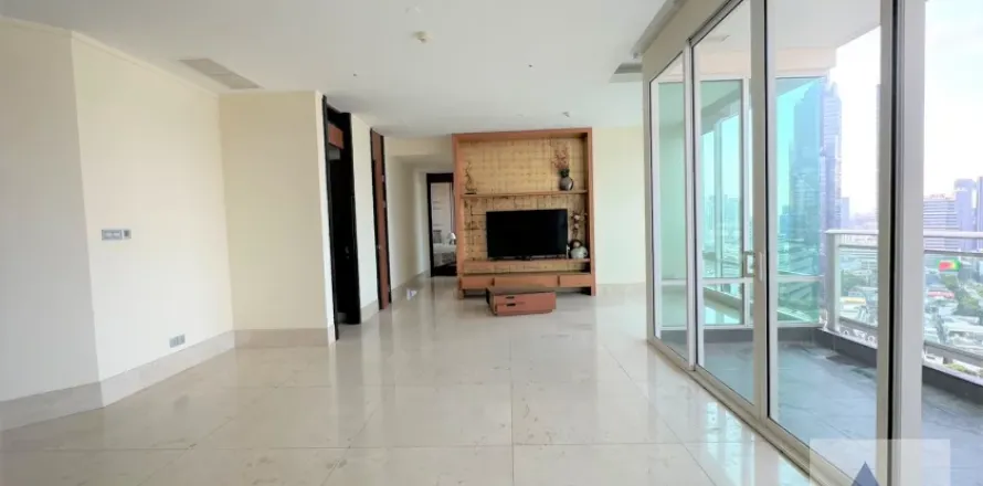 Condominio de 2 dormitorios en Bang Rak, Bangkok, Tailandia № 214394