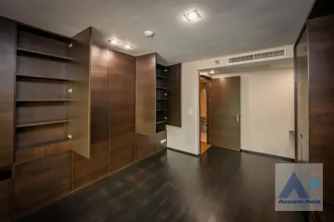 Condominio de 2 dormitorios en Khlong Toei, Bangkok, Tailandia № 214388 - foto 13