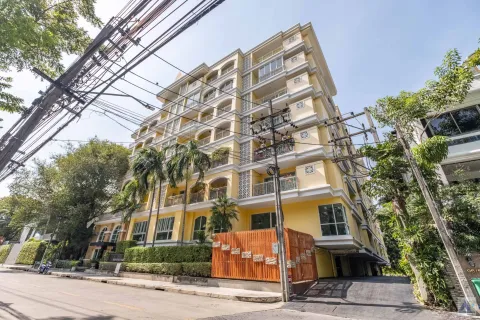 Condominio de 2 dormitorios en Khlong Toei, Bangkok, Tailandia № 214388 - foto 30