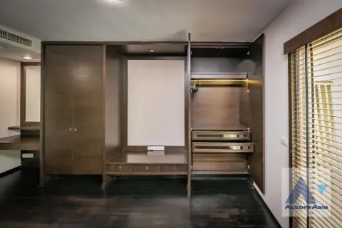 Condominio de 2 dormitorios en Khlong Toei, Bangkok, Tailandia № 214388 - foto 20