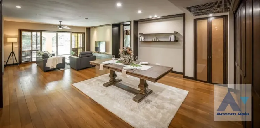 Condominio de 2 dormitorios en Khlong Toei, Bangkok, Tailandia № 214388
