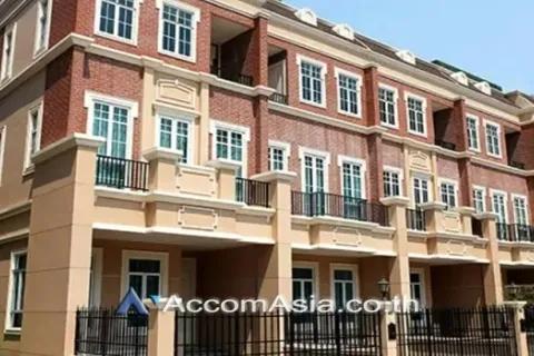 Adosado de 4 dormitorios en Watthana, Bangkok, Tailandia № 214392 - foto 11