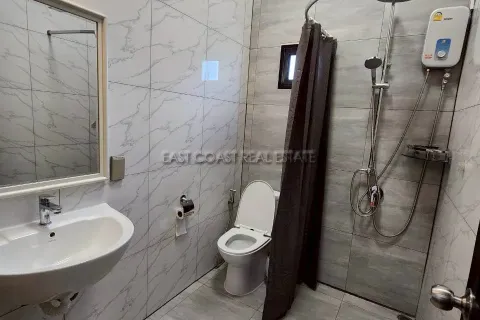 Casa de 4 dormitorios en Pattaya, Tailandia № 212527 - foto 10