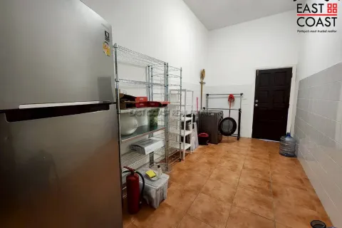 Casa de 4 dormitorios en Pattaya, Tailandia № 212527 - foto 19