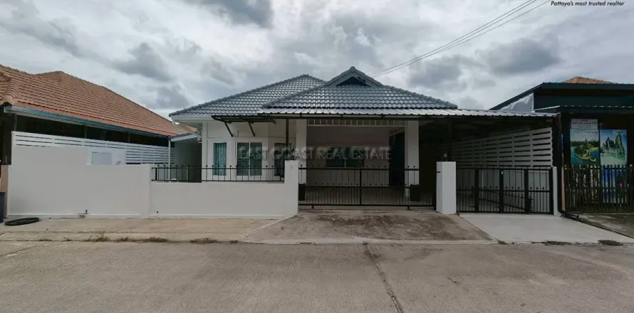 Casa de 3 dormitorios en Pattaya, Tailandia № 212522