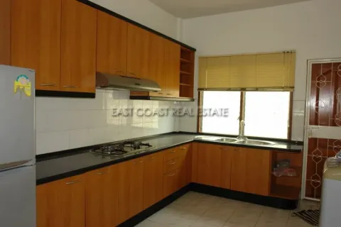 Casa de 3 dormitorios en Pattaya, Tailandia № 212524 - foto 5