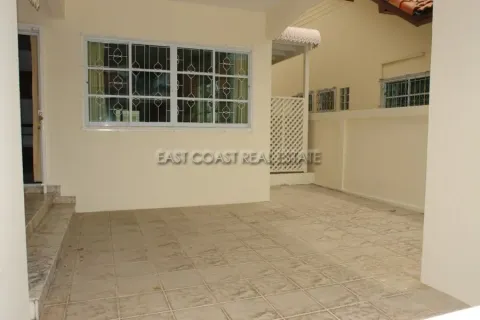 Casa de 3 dormitorios en Pattaya, Tailandia № 212524 - foto 10