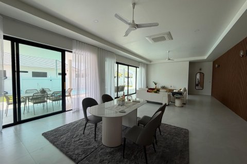 Villa in Pran Buri, Thailand 3 Schlafzimmer № 222708 - Foto 4