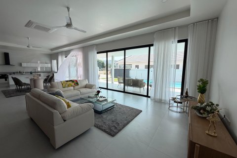 Villa in Pran Buri, Thailand 3 Schlafzimmer № 222708 - Foto 12