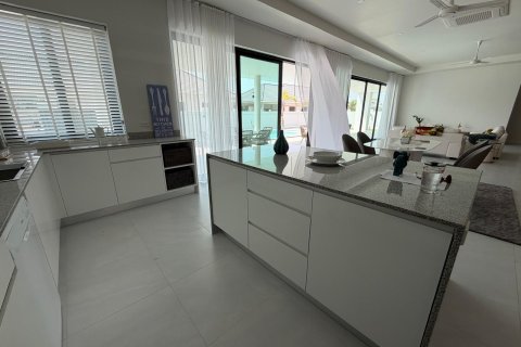 Villa in Pran Buri, Thailand 3 Schlafzimmer № 222708 - Foto 5