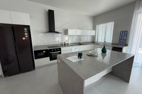Villa in Pran Buri, Thailand 3 Schlafzimmer № 222708 - Foto 2