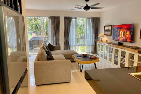 Condo in Kamala, Thailand, 3 bedrooms  № 146834 - photo 2