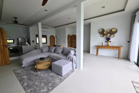 Villa in Ko Samui, Thailand 3 bedrooms № 146833 - photo 2