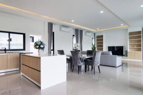 Вилла в Паттайе, Таиланд с 4 спальнями  № 146836 - фото 5