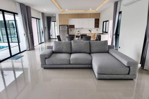 Вилла в Паттайе, Таиланд с 4 спальнями  № 146836 - фото 3