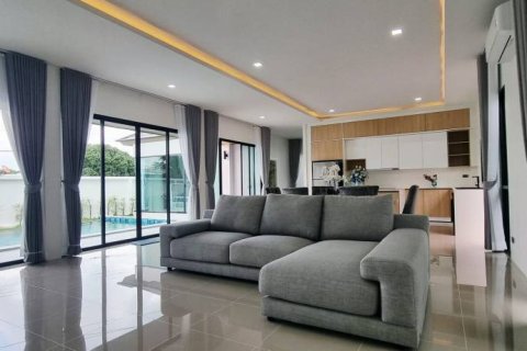 Вилла в Паттайе, Таиланд с 4 спальнями  № 146836 - фото 4