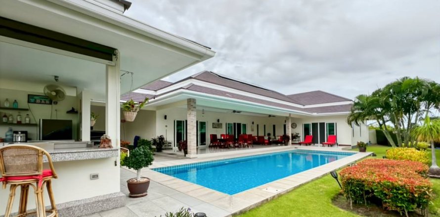 Вилла в Ча-аме, Таиланд с 3 спальнями  № 146838