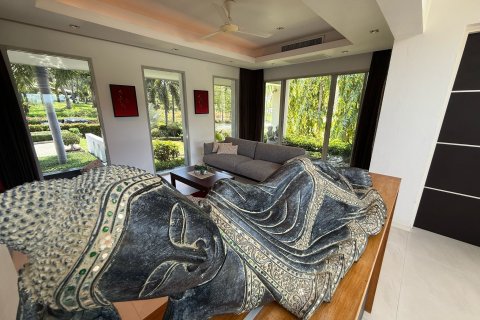 Villa in Cha-am, Thailand 5 bedrooms № 162205 - photo 27