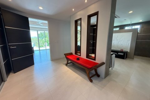 Villa in Cha-am, Thailand 5 bedrooms № 162205 - photo 20