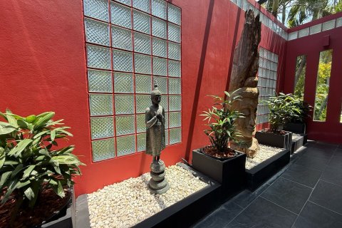 Villa in Cha-am, Thailand 5 bedrooms № 162205 - photo 12