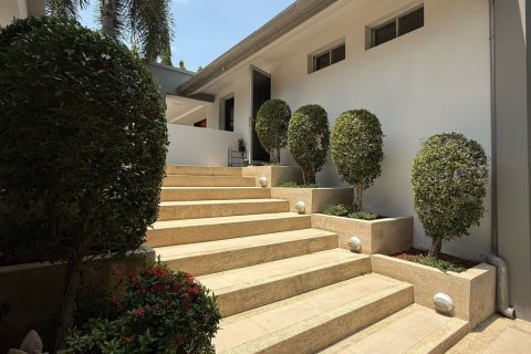 Villa in Cha-am, Thailand 5 bedrooms № 162205 - photo 4