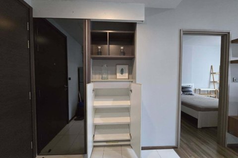 Студия в кондо в Ваттхане, Бангкок, Таиланд № 162211 - фото 4