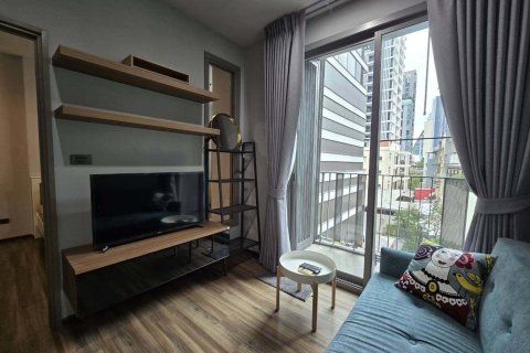 Studio in the Condo in Watthana, Bangkok, Thailand  № 162211