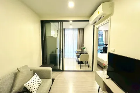 Studio in the Condo in Khlong Toei, Bangkok, Thailand  № 162209 - photo 5