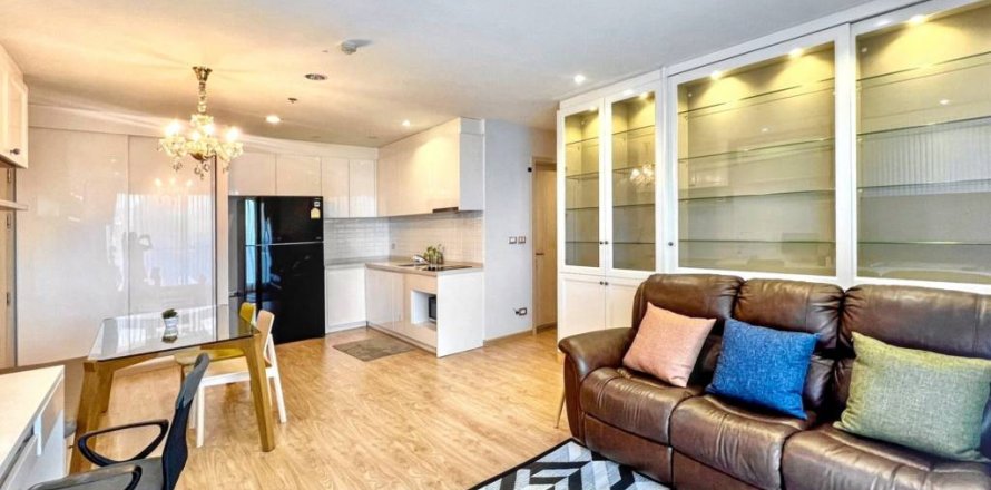 Condo à Phra Khanong, Bangkok, Thaïlande, 2 chambres  № 115302