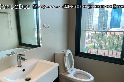 Condo à Watthana, Bangkok, Thaïlande, 1 chambre № 200852 - photo 3