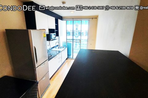 Condo à Watthana, Bangkok, Thaïlande, 2 chambres № 200854 - photo 13