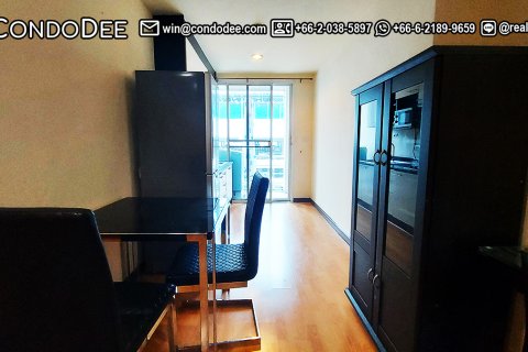 Condo à Watthana, Bangkok, Thaïlande, 2 chambres № 200854 - photo 12
