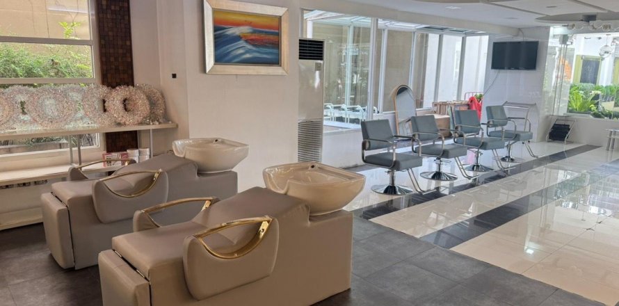 Hôtel à Watthana, Bangkok, Thaïlande № 139007