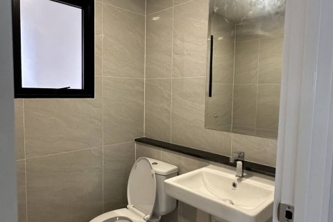 House in Samut Prakan, Thailand 4 bedrooms № 139005 - photo 5