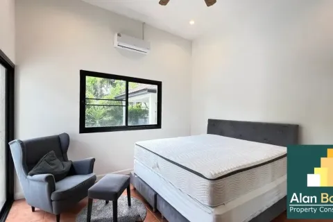 Casa de 4 dormitorios en Pattaya, Tailandia № 211014 - foto 9