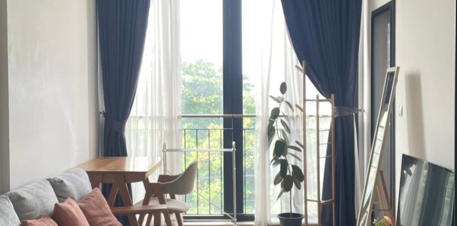 Studio in the Condo in Watthana, Bangkok, Thailand  № 173696