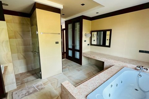 Villa à Chiang Mai, Thaïlande 5 chambres № 173694 - photo 15